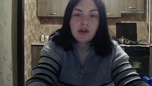 AlinaxJames online show from April 22, 2026, 5:47 pm
