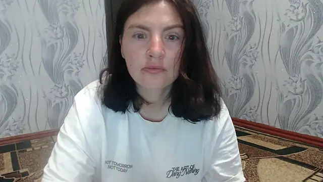 AlinaxJames online show from May 20, 2026, 10:10 am