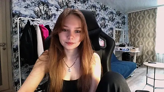 Snapshot of Princess_Mira chatting on August 5, 2026, 10:40 am Princess Mira online show from August 5, 2026, 10:40 am