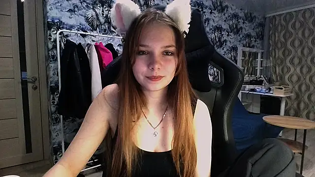 Snapshot of Princess_Mira chatting on August 5, 2026, 10:44 pm Princess Mira online show from August 5, 2026, 10:44 pm