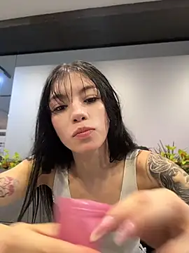 Maddison Foxxx online show from July 16, 2026, 1:50 pm