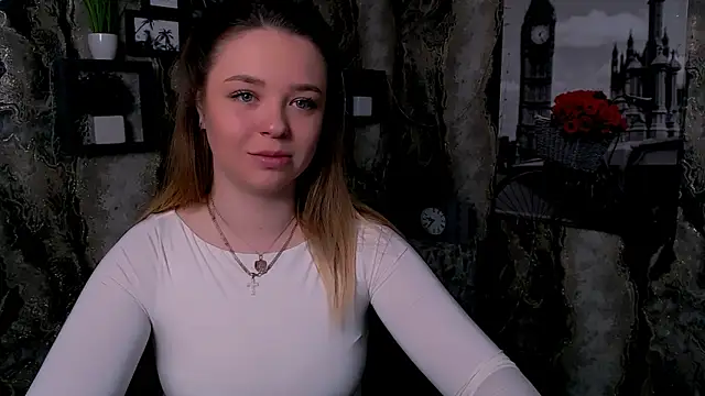 NicoleAura online show from April 22, 2026, 7:22 am