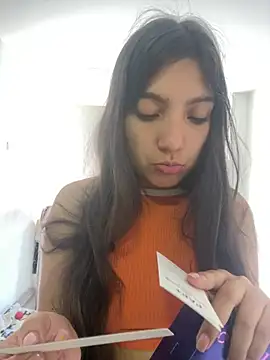 Snapshot of Soffy_20 chatting on May 25, 2026, 4:35 pm Soffy 20 online show from May 25, 2026, 4:35 pm