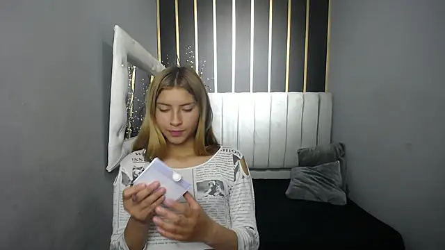 nancy blonde online show from May 8, 2026, 12:43 pm