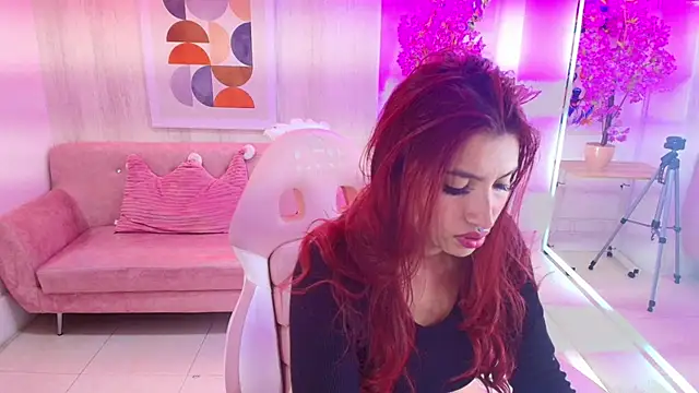 Sofi monroeee online show from May 5, 2026, 6:49 pm