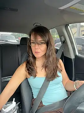 Snapshot of BaileyMFox chatting on August 1, 2026, 4:06 pm BaileyMFox online show from August 1, 2026, 4:06 pm
