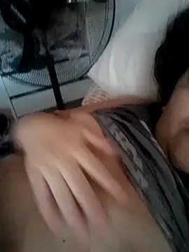 Florenciaayelen online show from April 25, 2026, 10:40 am