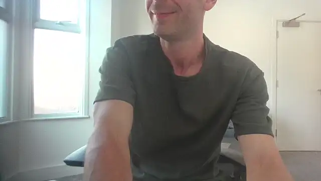 frenchbdmaninlondon online show from July 6, 2026, 12:57 pm