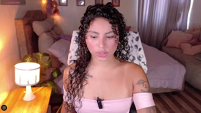 Marivimichel s online show from June 9, 2026, 4:40 pm
