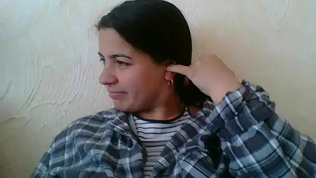 KateXFlower online show from April 21, 2026, 12:44 pm