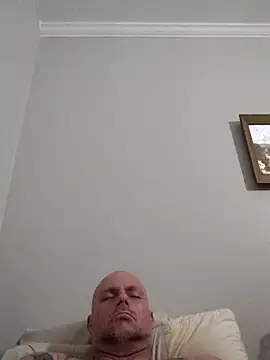 Snapshot of thatgoodmattgood chatting on May 13, 2026, 6:33 am thatgoodmattgood online show from May 13, 2026, 6:33 am