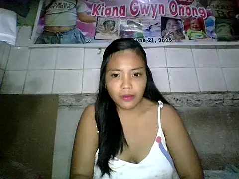 juicyredt online show from July 24, 2026, 2:09 am