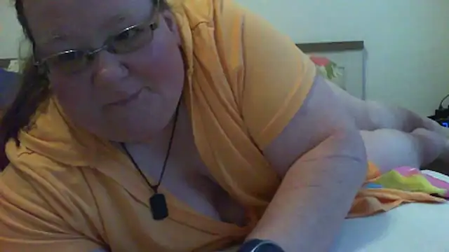 NicciundHerr online show from April 19, 2026, 7:27 pm