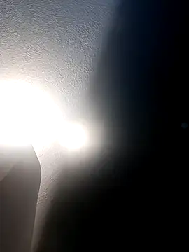 vanezasss online show from May 7, 2026, 4:29 am