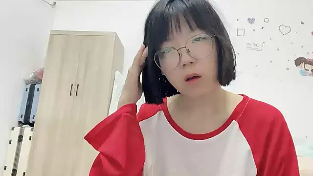 Belle-LL online show from May 11, 2026, 3:40 pm