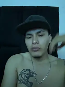 ZetaMeen online show from April 20, 2026, 4:37 am