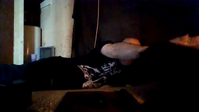 Snapshot of Nightshade1195 chatting on May 20, 2026, 8:37 pm Nightshade1195 online show from May 20, 2026, 8:37 pm