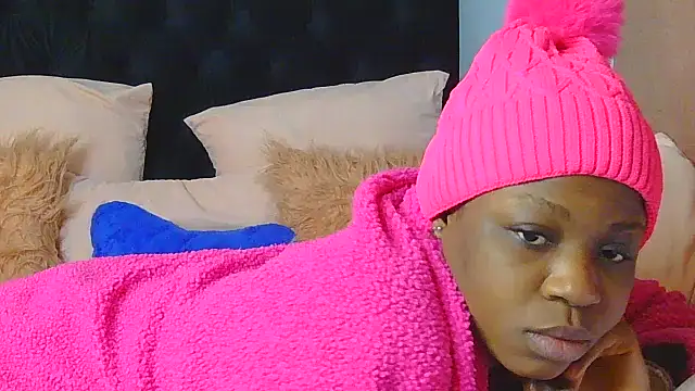 julianaa19 online show from June 20, 2026, 5:43 am