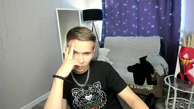 SunSweet11 online show from April 21, 2026, 8:09 am