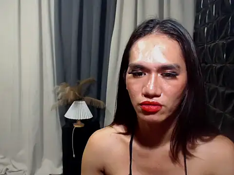 Snapshot of Queen_Haliyah chatting on May 15, 2026, 11:56 pm Queen Haliyah online show from May 15, 2026, 11:56 pm