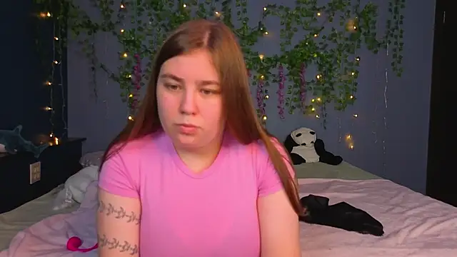 Boobsy girl online show from July 22, 2026, 11:35 am
