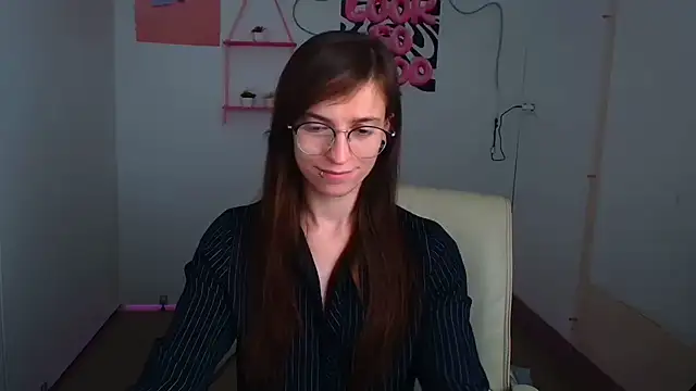 Snapshot of Luna_Tantra chatting on June 26, 2026, 3:16 pm Luna Tantra online show from June 26, 2026, 3:16 pm