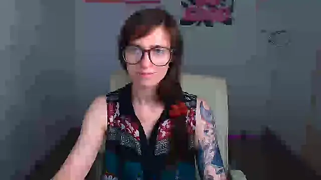 Snapshot of Luna_Tantra chatting on July 3, 2026, 2:01 pm Luna Tantra online show from July 3, 2026, 2:01 pm