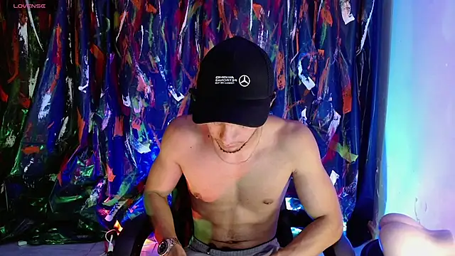 Snapshot of dante_18cm_ chatting on May 28, 2026, 12:52 am dante 18cm online show from May 28, 2026, 12:52 am