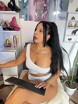 Temis Selene online show from May 20, 2026, 8:37 pm