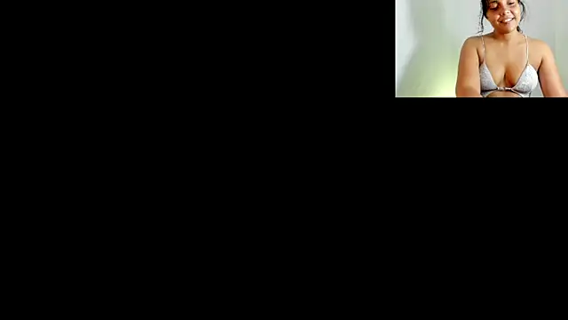 Snapshot of _eilish_ chatting on June 11, 2026, 12:32 am eilish online show from June 11, 2026, 12:32 am