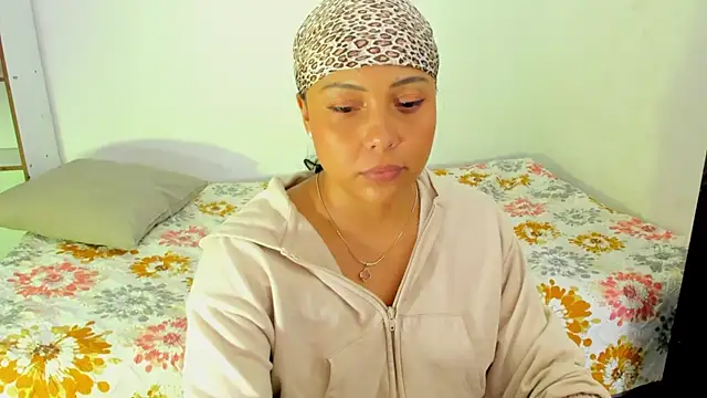 Snapshot of _eilish_ chatting on July 2, 2026, 8:37 pm eilish online show from July 2, 2026, 8:37 pm