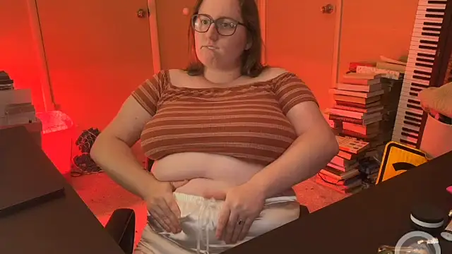 lucy-comes-true online show from June 5, 2026, 3:57 am