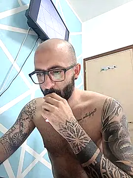 tatuatoreveneto online show from April 21, 2026, 7:36 am