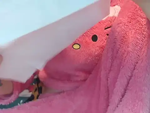 CarlyTheMessy online show from April 22, 2026, 7:15 pm