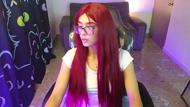 Snapshot of lia_varel chatting on June 3, 2026, 10:59 pm lia varel online show from June 3, 2026, 10:59 pm