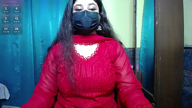 -Queenie online show from July 24, 2026, 7:34 pm