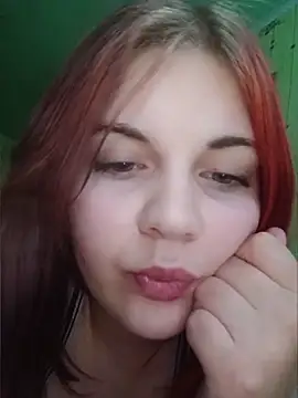 Snapshot of LoisFox chatting on May 4, 2026, 5:31 pm LoisFox online show from May 4, 2026, 5:31 pm