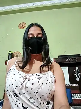 Snapshot of Priya_9945 chatting on July 17, 2026, 1:45 am Priya 9945 online show from July 17, 2026, 1:45 am