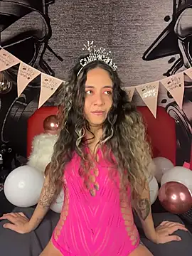 SinSirenXXX online show from May 22, 2026, 1:17 pm