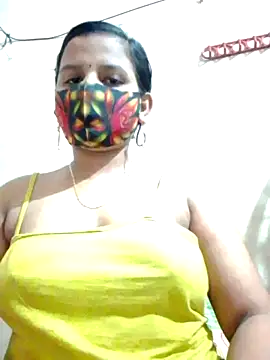 Snapshot of Nigar_Hatun chatting on April 22, 2026, 5:03 pm Nigar Hatun online show from April 22, 2026, 5:03 pm
