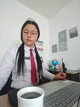 Queen linda1 online show from May 11, 2026, 12:22 pm