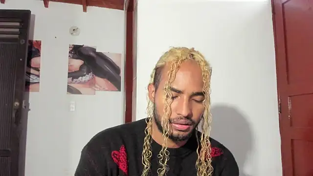 Snapshot of salvatore_amator chatting on May 30, 2026, 1:08 pm salvatore amator online show from May 30, 2026, 1:08 pm