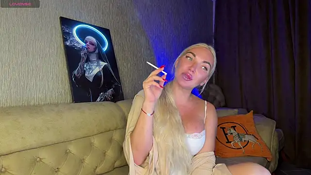 MissJessX online show from August 4, 2026, 8:11 pm