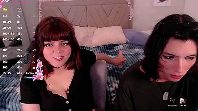 Snapshot of raven_n_matt chatting on May 9, 2026, 7:08 pm raven n matt online show from May 9, 2026, 7:08 pm