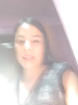 Nicol Alvarez1 online show from May 1, 2026, 9:19 pm