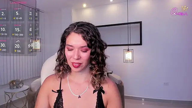 Snapshot of sienna_luxor chatting on April 30, 2026, 7:09 pm sienna luxor online show from April 30, 2026, 7:09 pm