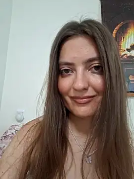 Snapshot of Alba2331 chatting on June 26, 2026, 11:47 am Alba2331 online show from June 26, 2026, 11:47 am