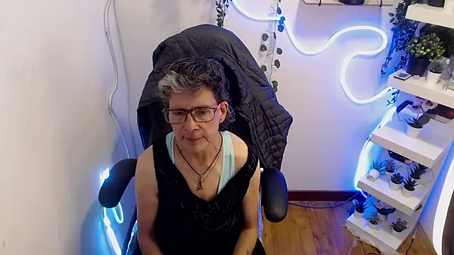 selena ferreira online show from June 17, 2026, 6:53 pm
