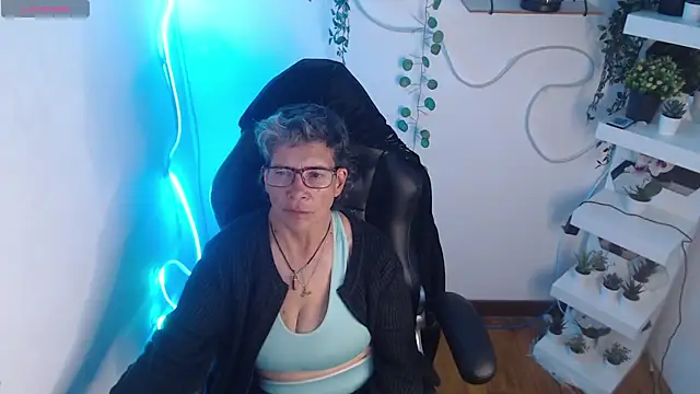 Snapshot of selena_ferreira chatting on June 22, 2026, 7:22 pm selena ferreira online show from June 22, 2026, 7:22 pm