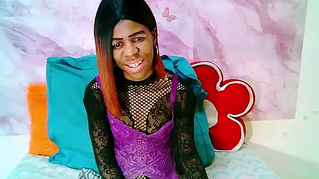 Snapshot of EbonySweetPeach chatting on July 11, 2026, 5:54 am EbonySweetPeach online show from July 11, 2026, 5:54 am